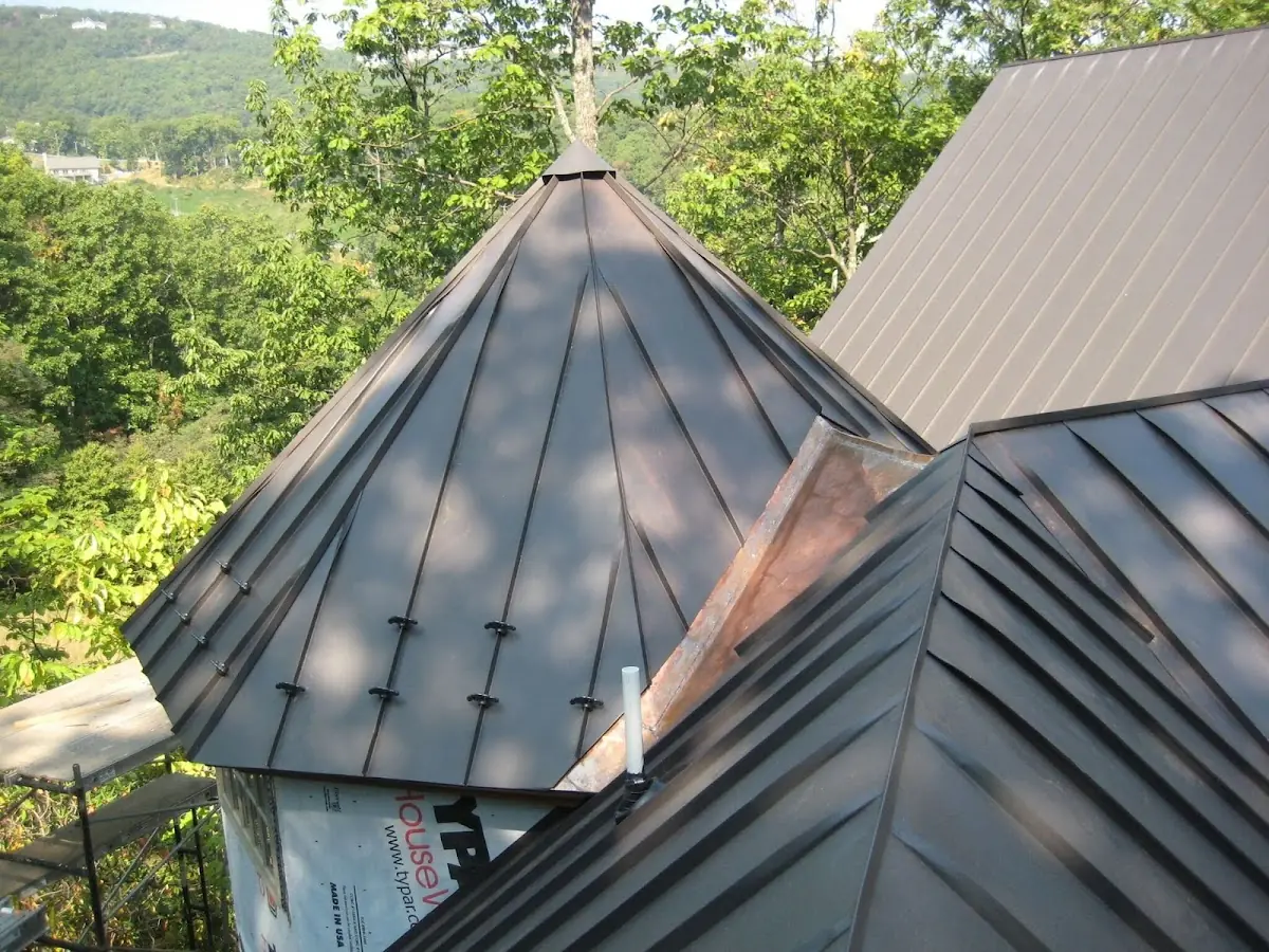 Professional Roof Tarp Installation by Craftsman Roofing in Scandia